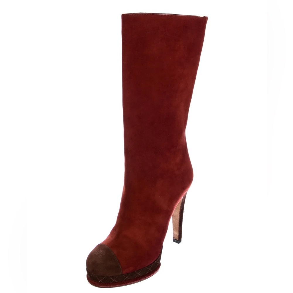 COPY - Chanel 2012 Interlocking CC Logo Boots
Size: 11 | IT 41 - Picture 2 of 6